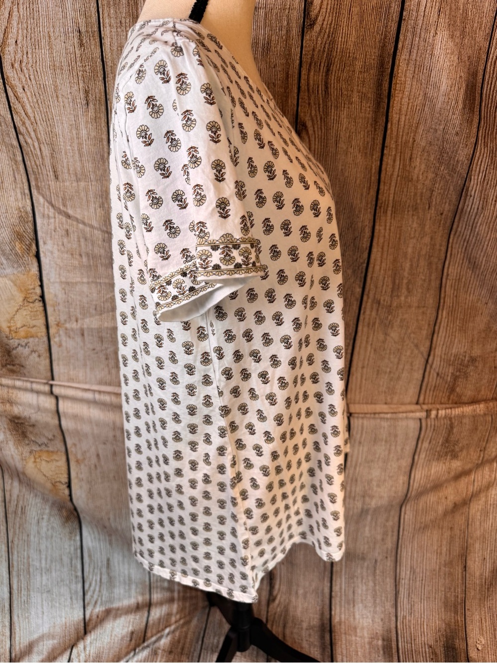 Pure Jill Scoop-Neck Tee with Tan Floral Print - Picture 5 of 11